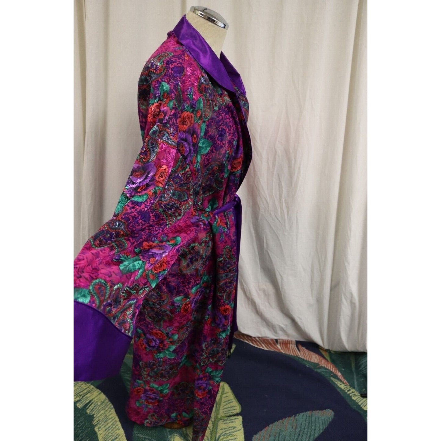 Vintage 90s Victoria’s Secret Gold Label Floral Midi Kimono Robe ~ M/L w/tie