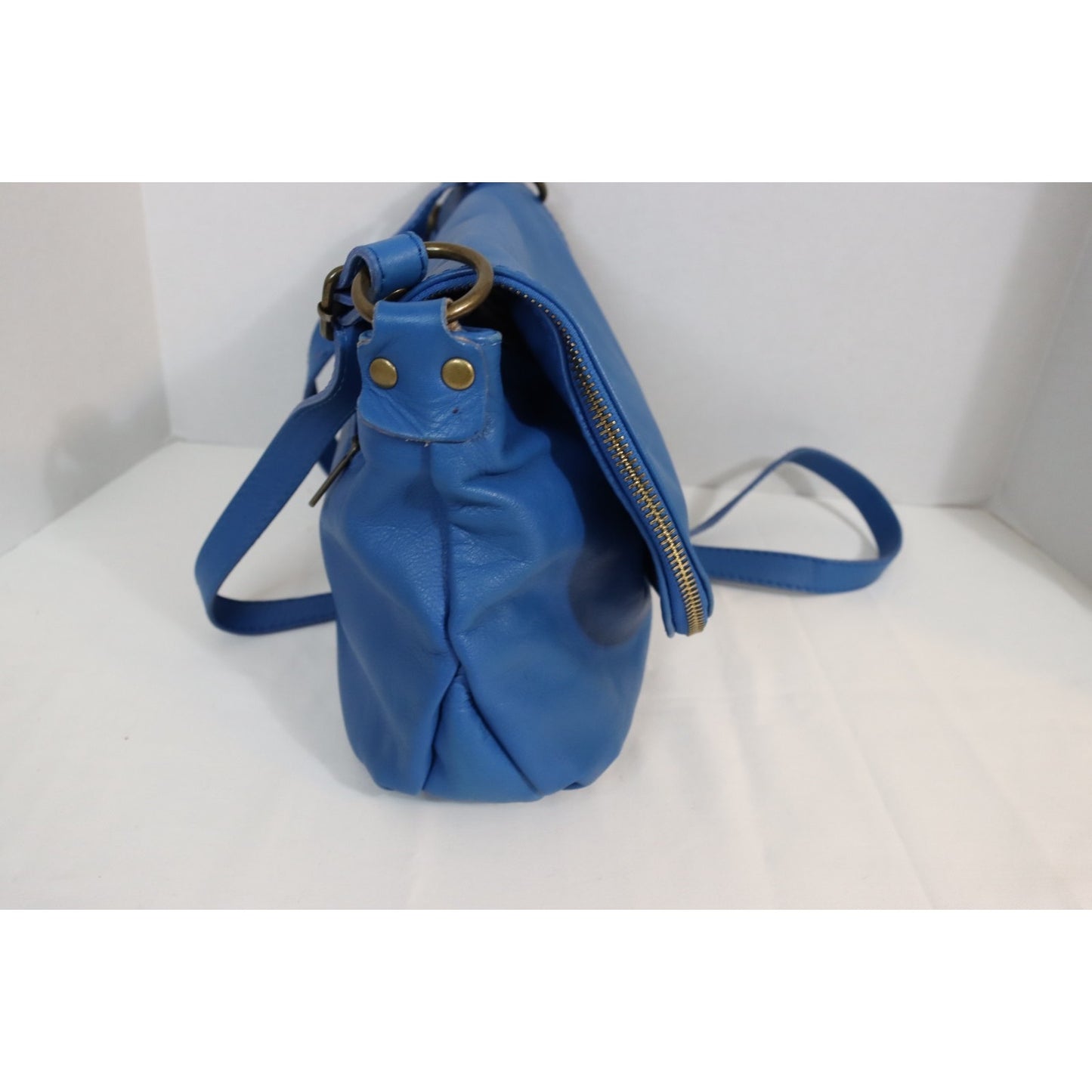 Vera Pelle Blue Crossbody Adjustable Fold Over Zip Made in Italy