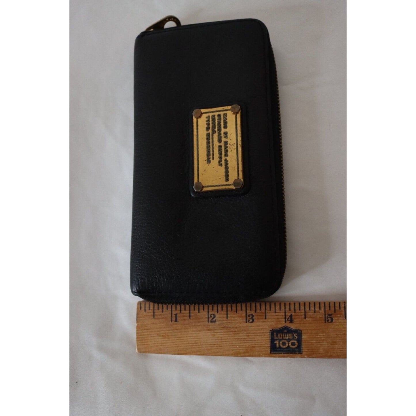 Marc by Marc Jacobs Standard Supply Leather Zip Around Wallet FLAW