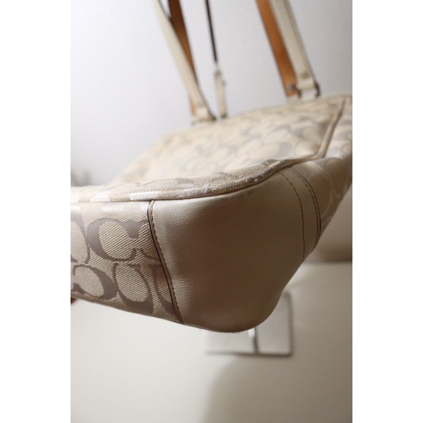 Authentic COACH Signature Lunch Tote 1464 Cream Jacquard Leather - Tote Bag