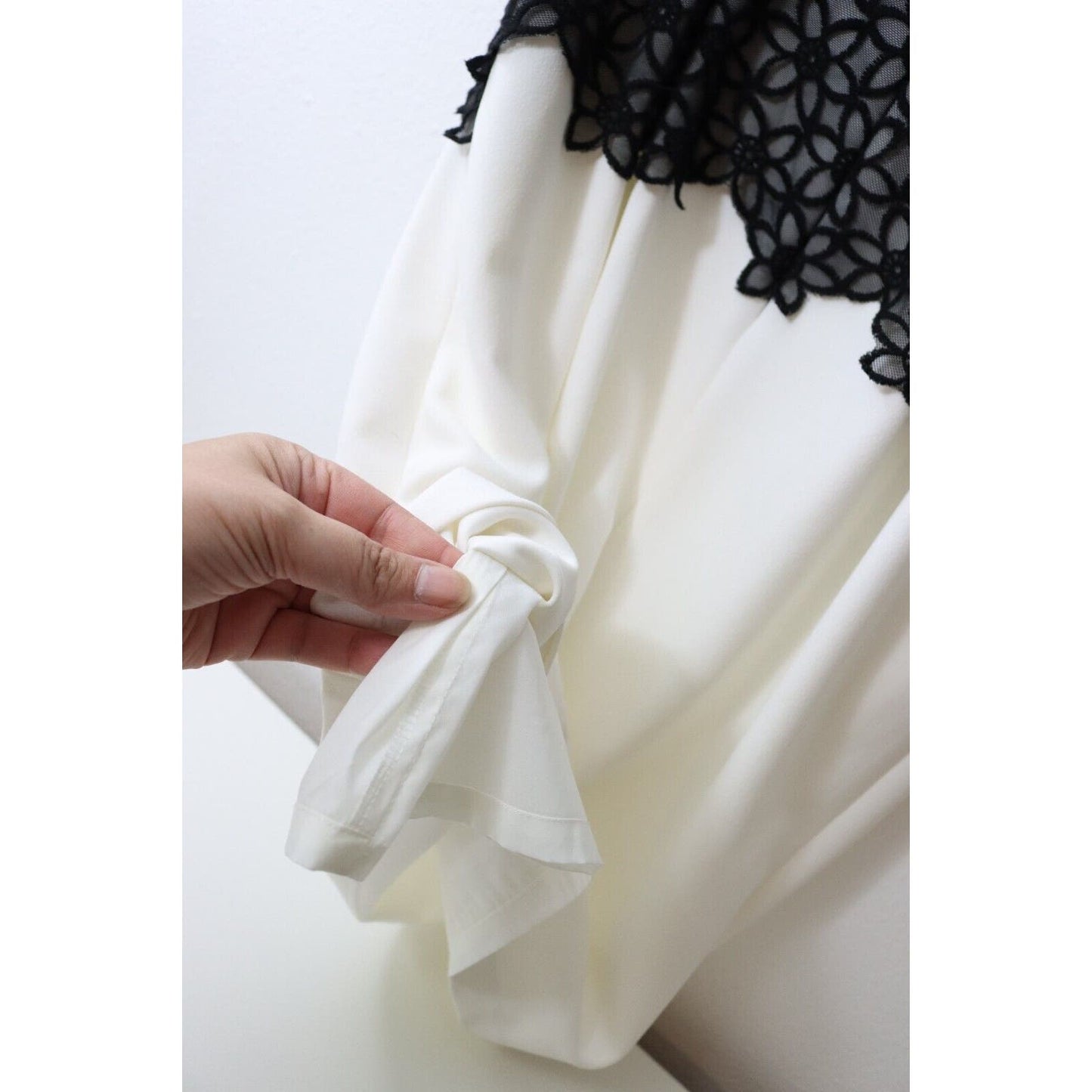 Adrianna Papell Dress Size 12 Black and White Evening Dress