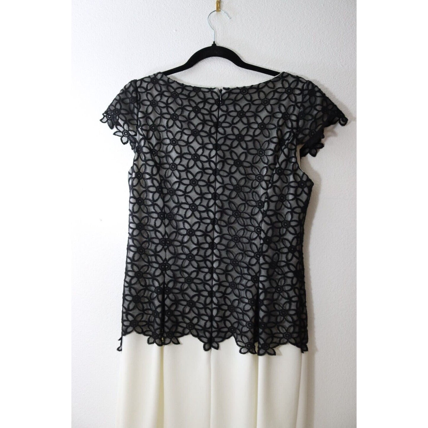 Adrianna Papell Dress Size 12 Black and White Evening Dress