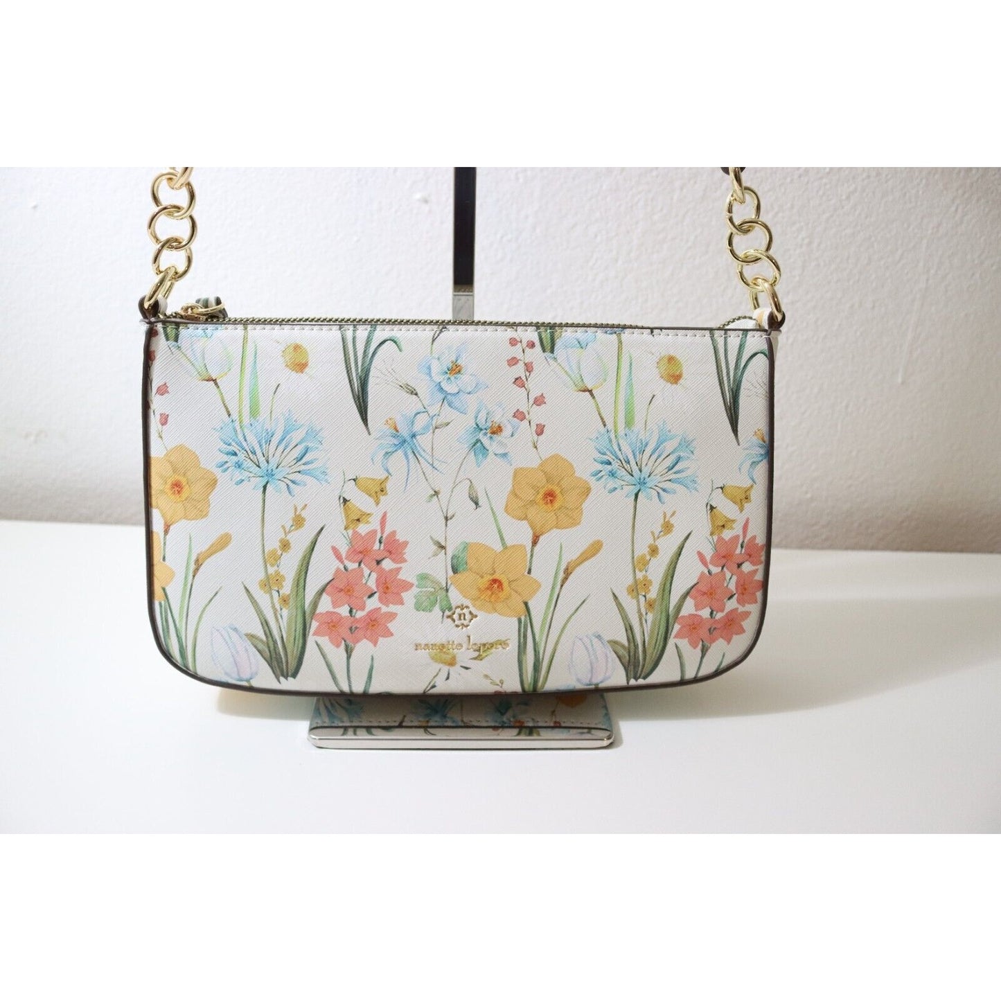 Nanette Lapore White Floral Zippered Shoulder Bag Purse Gold Hardware Pockets