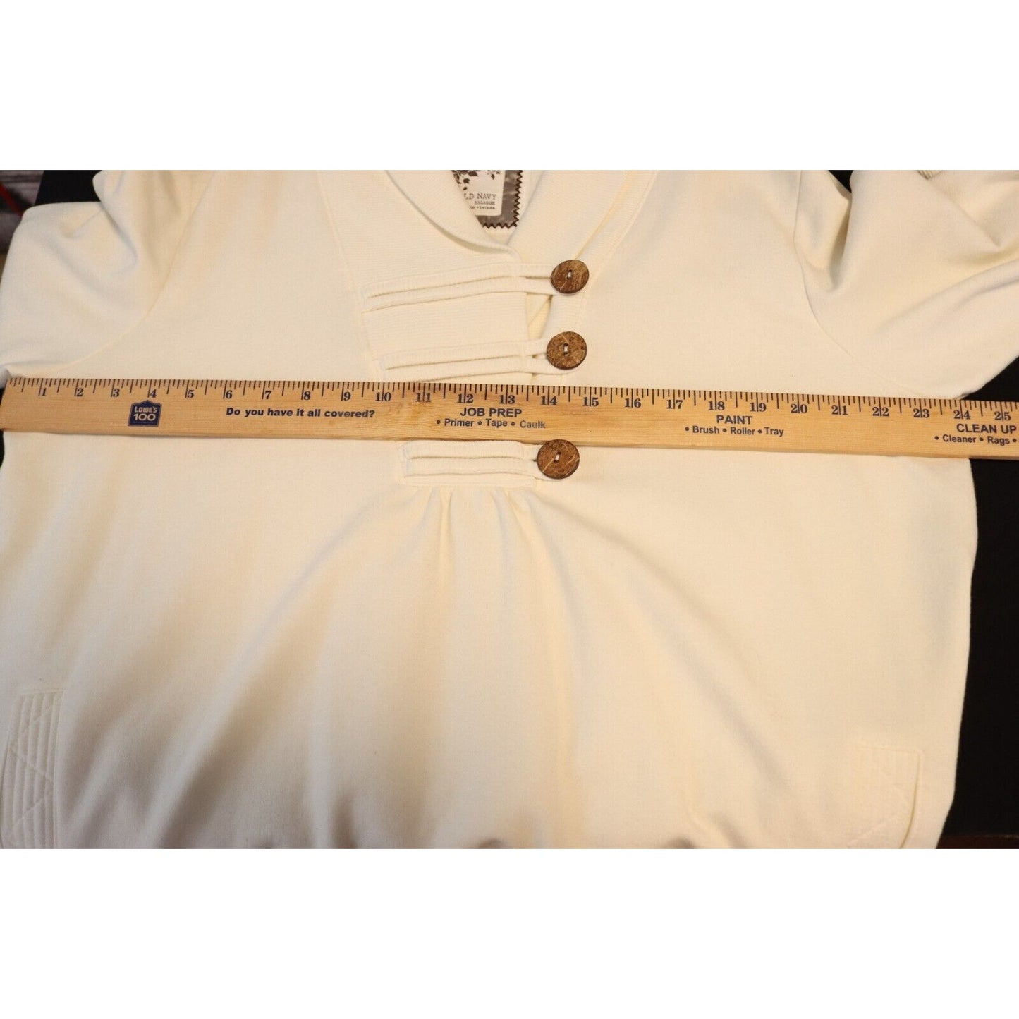 Old Navy White Sweater Size XXL Long Sleeve Button Accent
