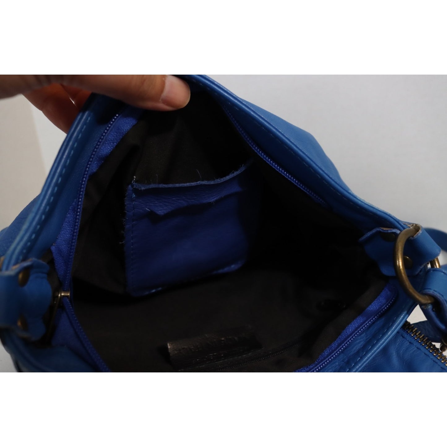 Vera Pelle Blue Crossbody Adjustable Fold Over Zip Made in Italy