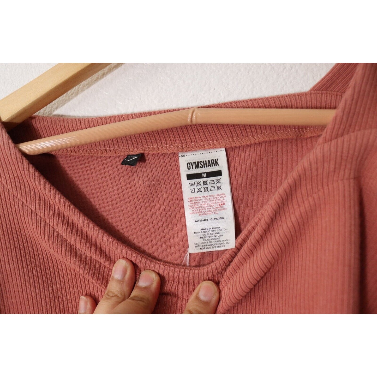 Gymshark Cropped Top Long Sleeve Mesh Cold Shoulder Size Medium