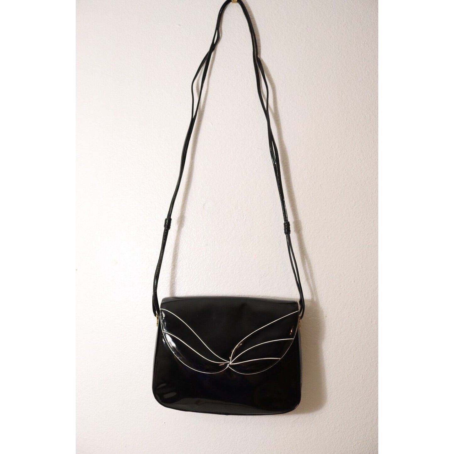 Vintage Bally Authentic 1980's Black Patent Leather Crossbody Shoulder Purse/Bag