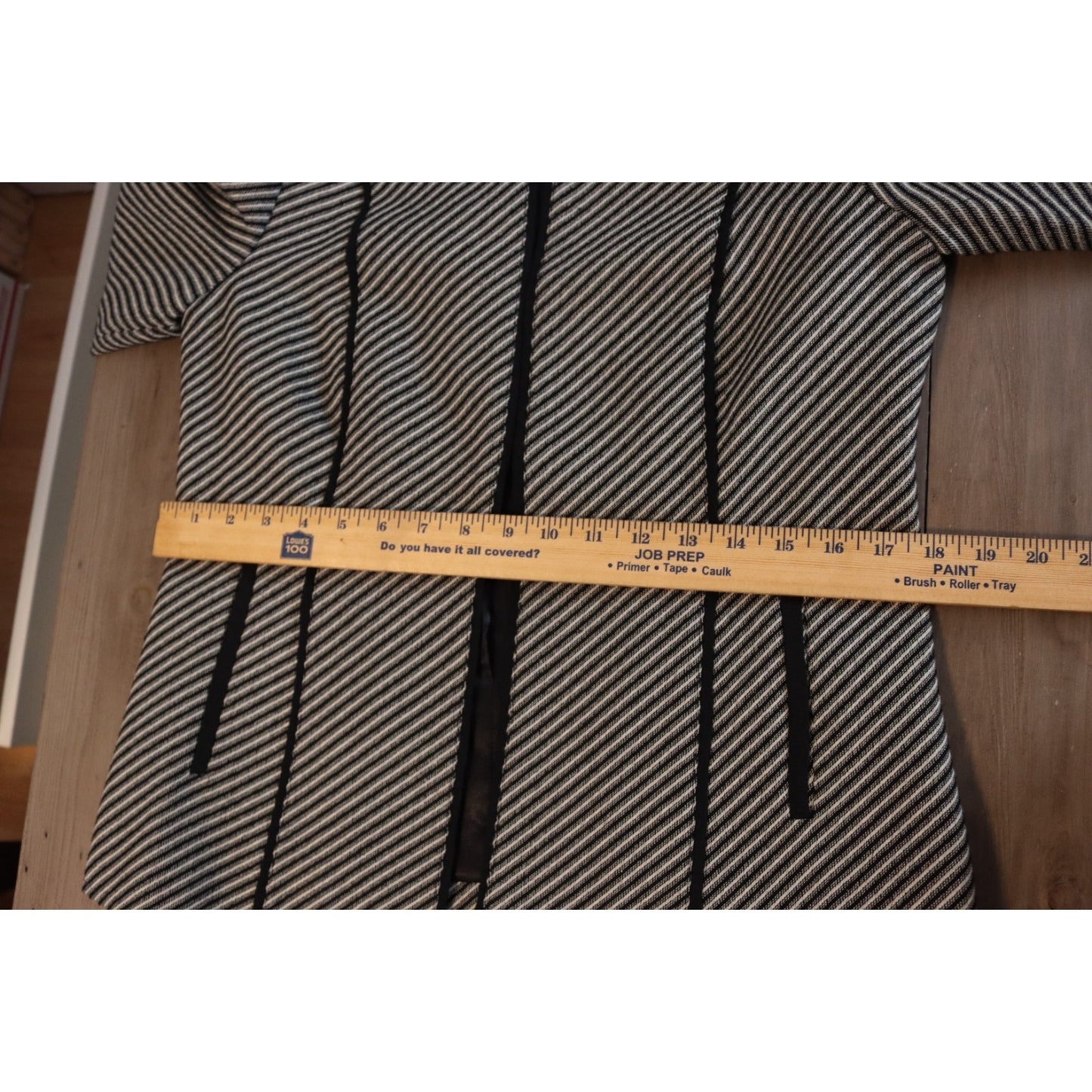 Chico's Blazer Long Sleeve Business Size 0 Open Black and White Zip Sleeves