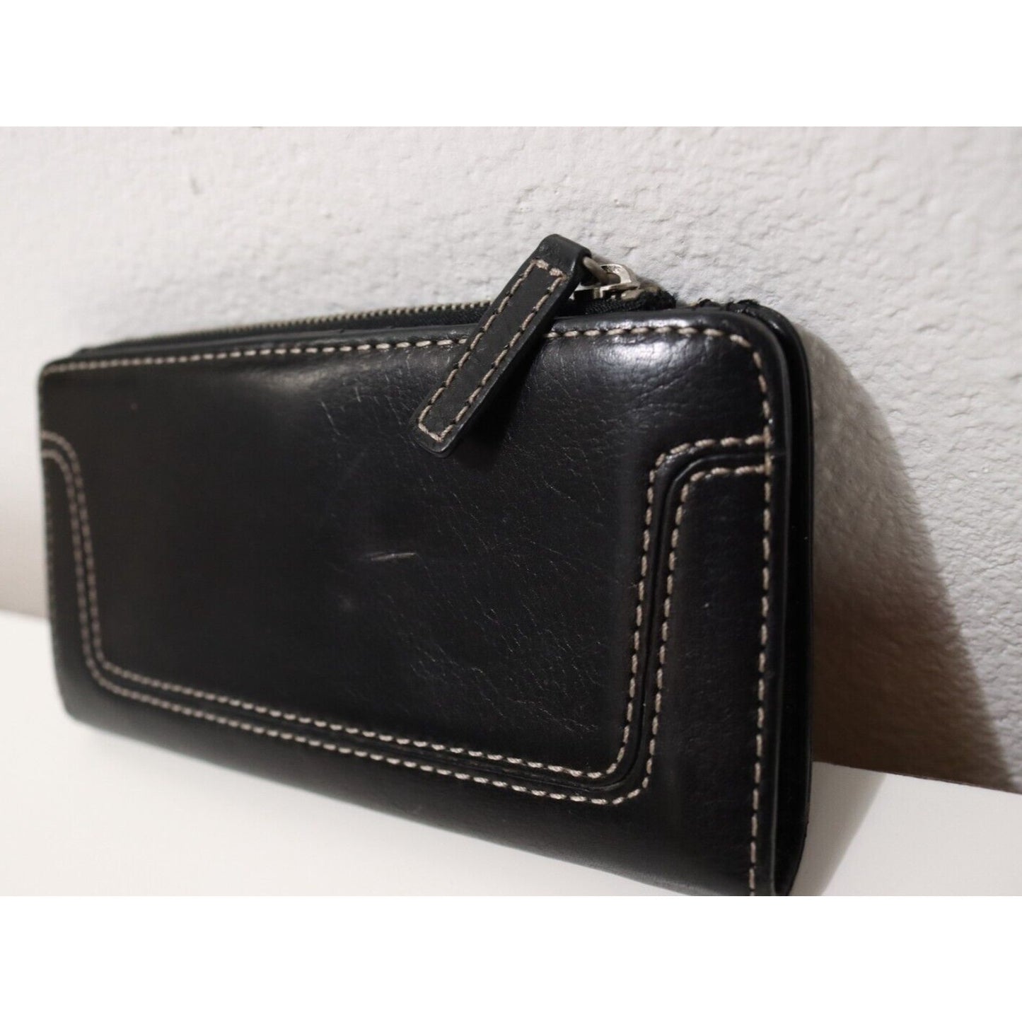 Michael Kors Black Leather Wallet White Stitching Metal Scratched