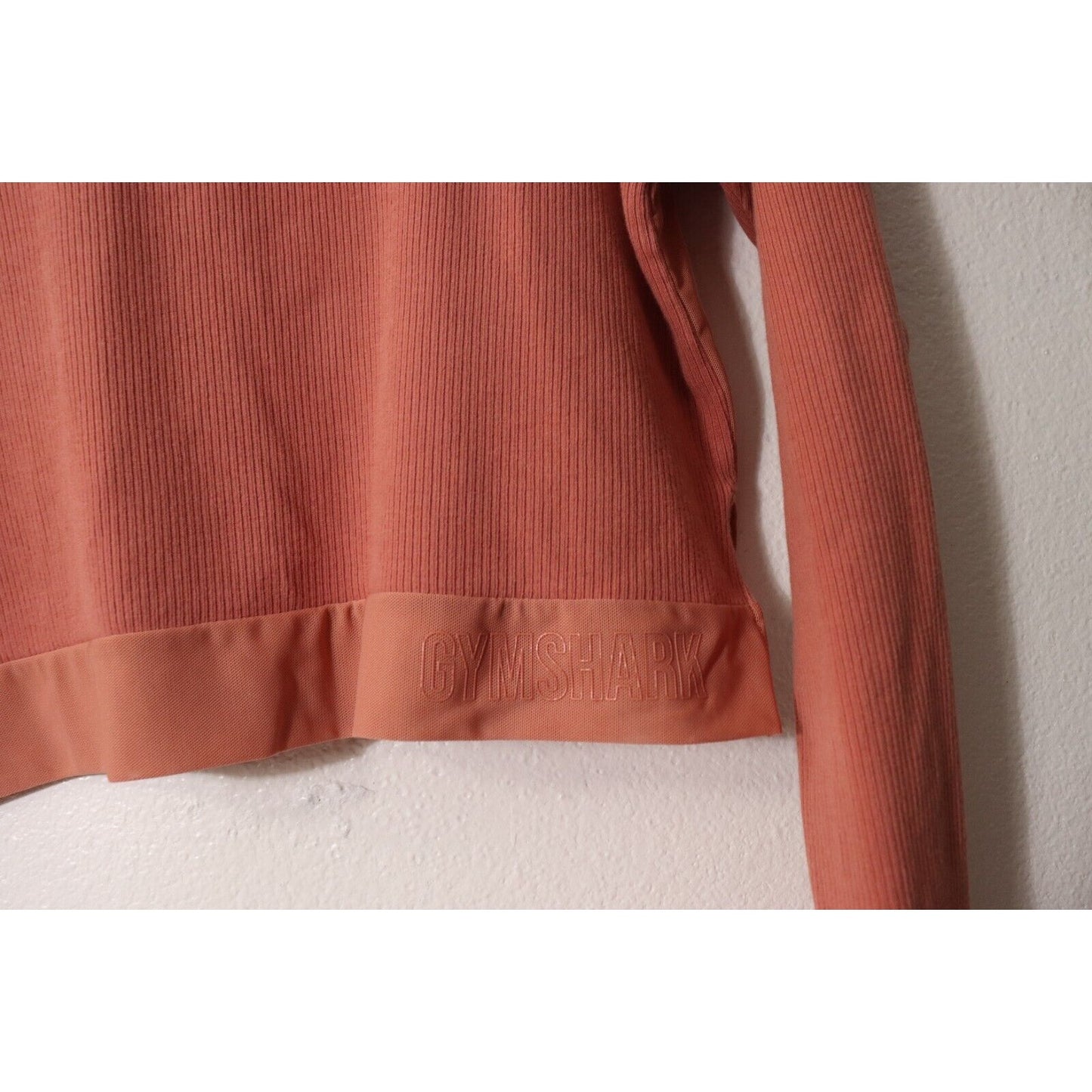 Gymshark Cropped Top Long Sleeve Mesh Cold Shoulder Size Medium