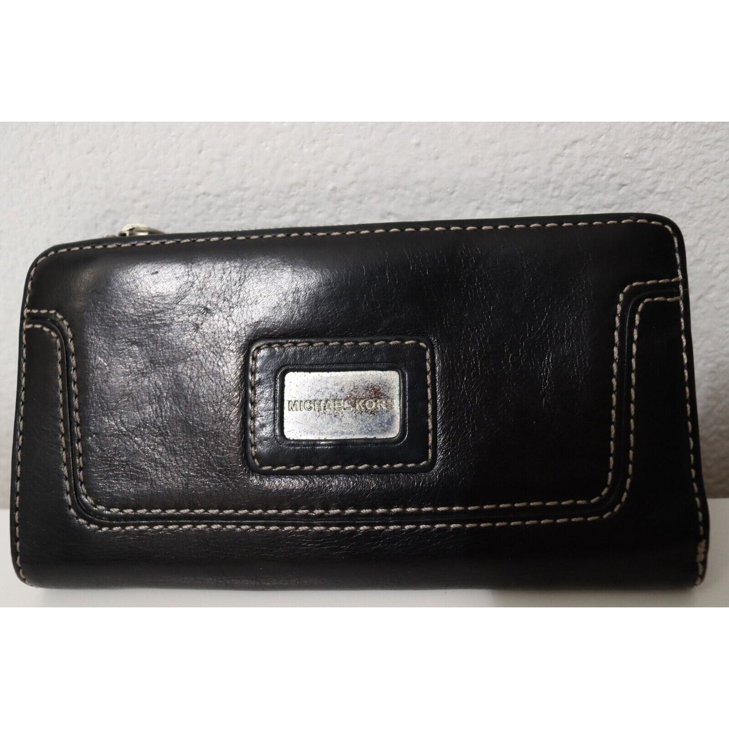 Michael Kors Black Leather Wallet White Stitching Metal Scratched