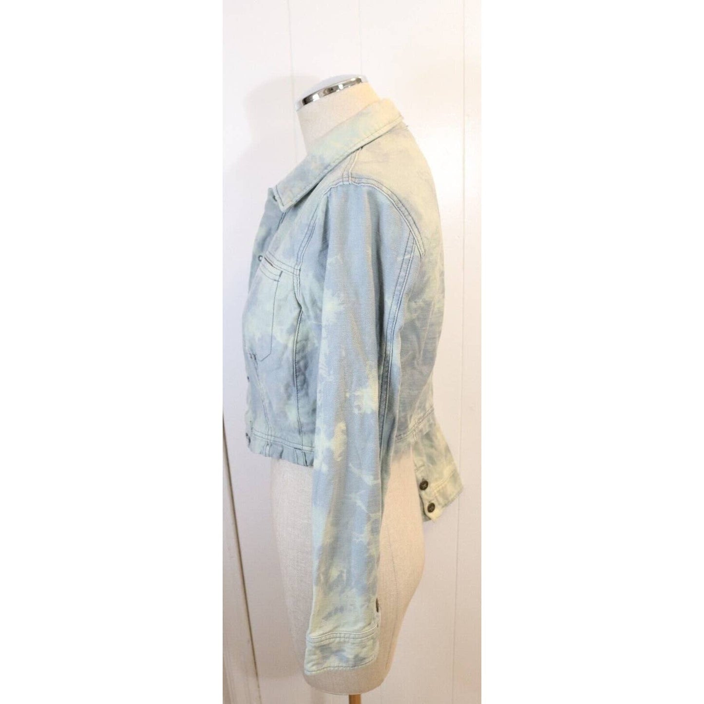 Free People Camouflage Classic Long Sleeves Button Down Jean Jacket
