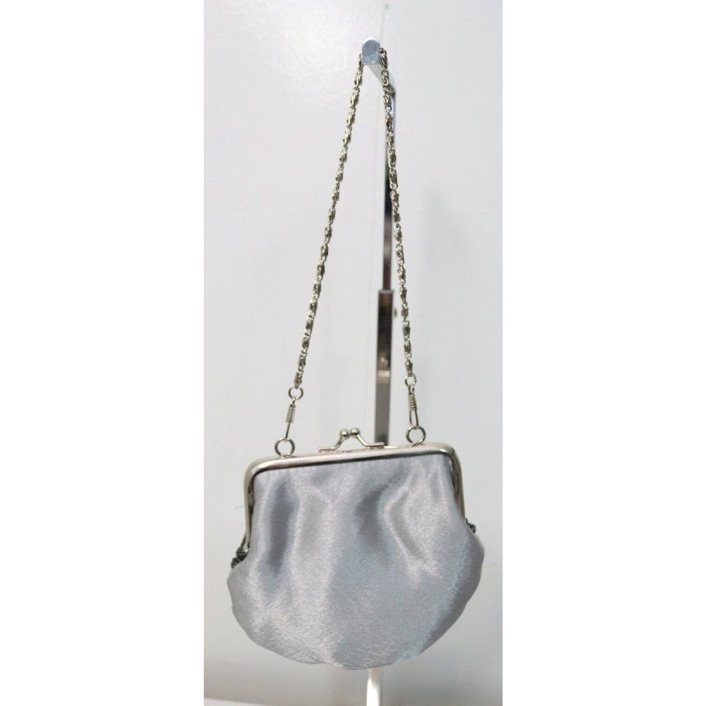 Silver Beaded Evening Handbag Kisslock Grey