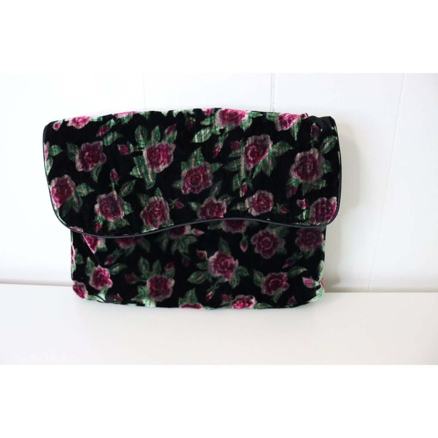 Vintage Rare Victoria Secret Cosmetic Bag Velvet Black Rose (34)