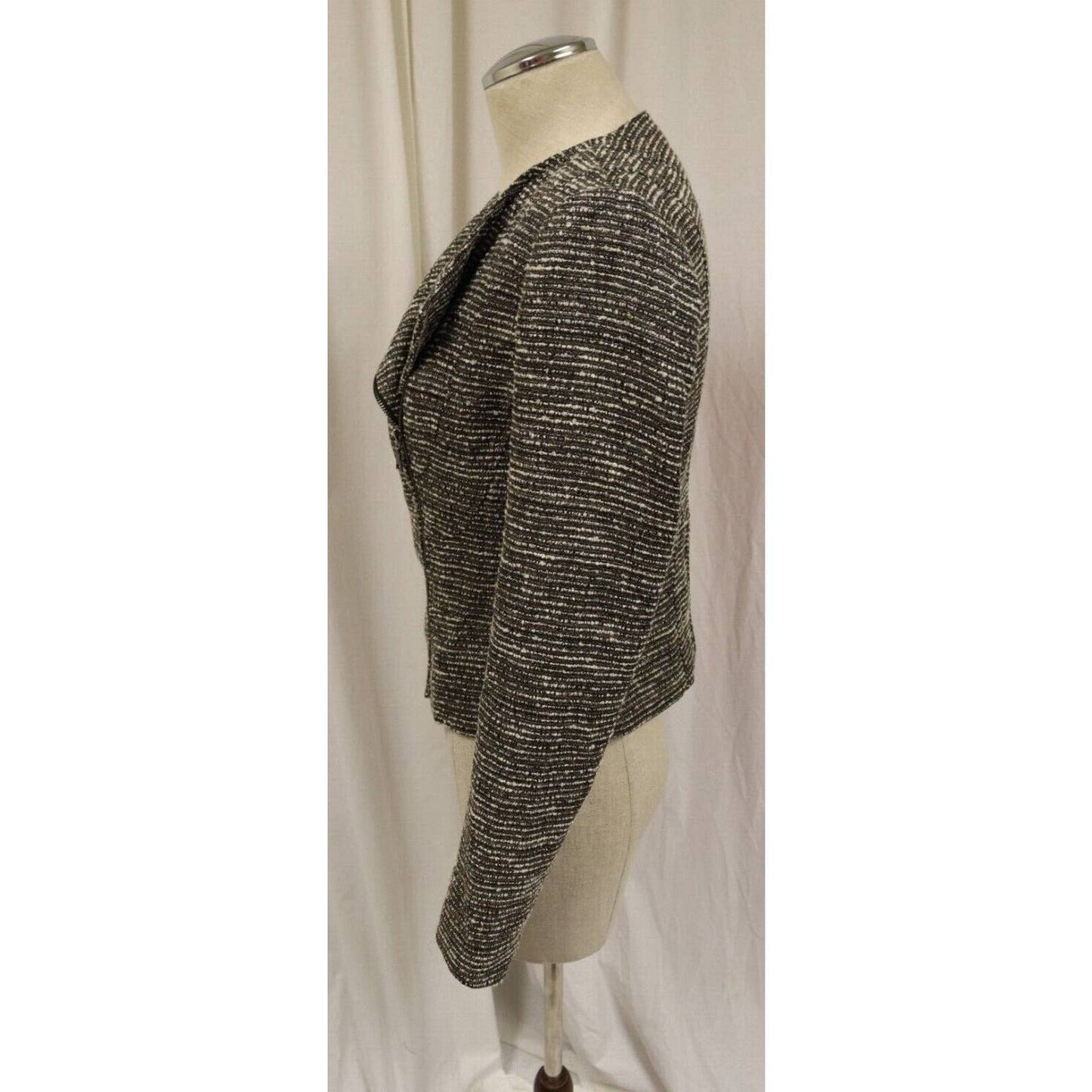 Tahari Tweed Blazer Size 6