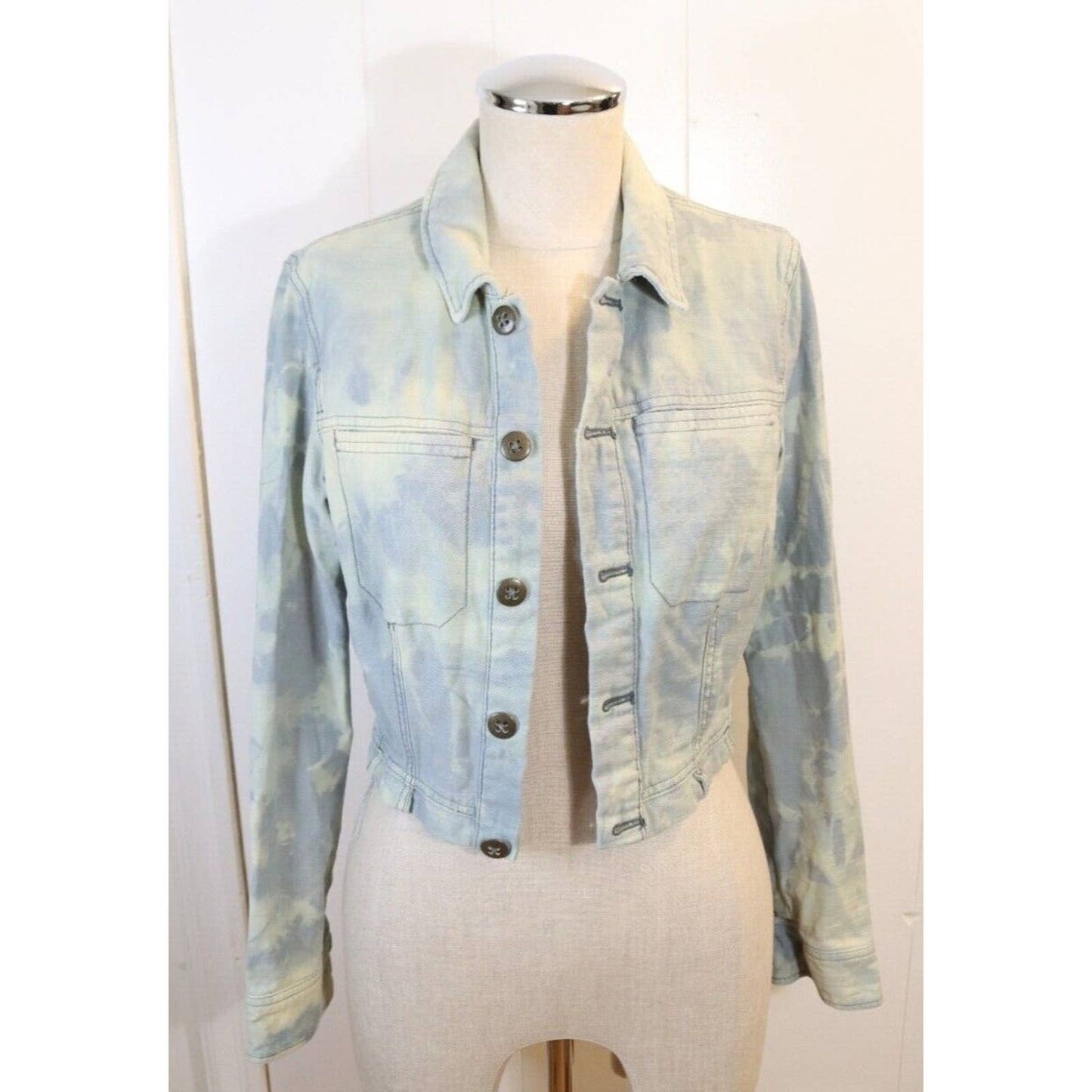 Free People Camouflage Classic Long Sleeves Button Down Jean Jacket