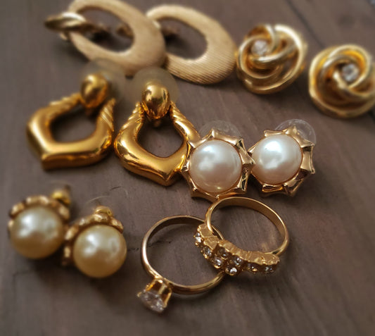 Finding Vintage Jewelry| Timeless Fashion