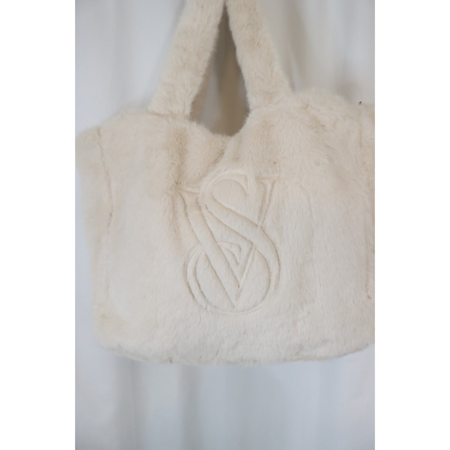 NWT White Faux Fur Victoria's Secret Shoulder Bag