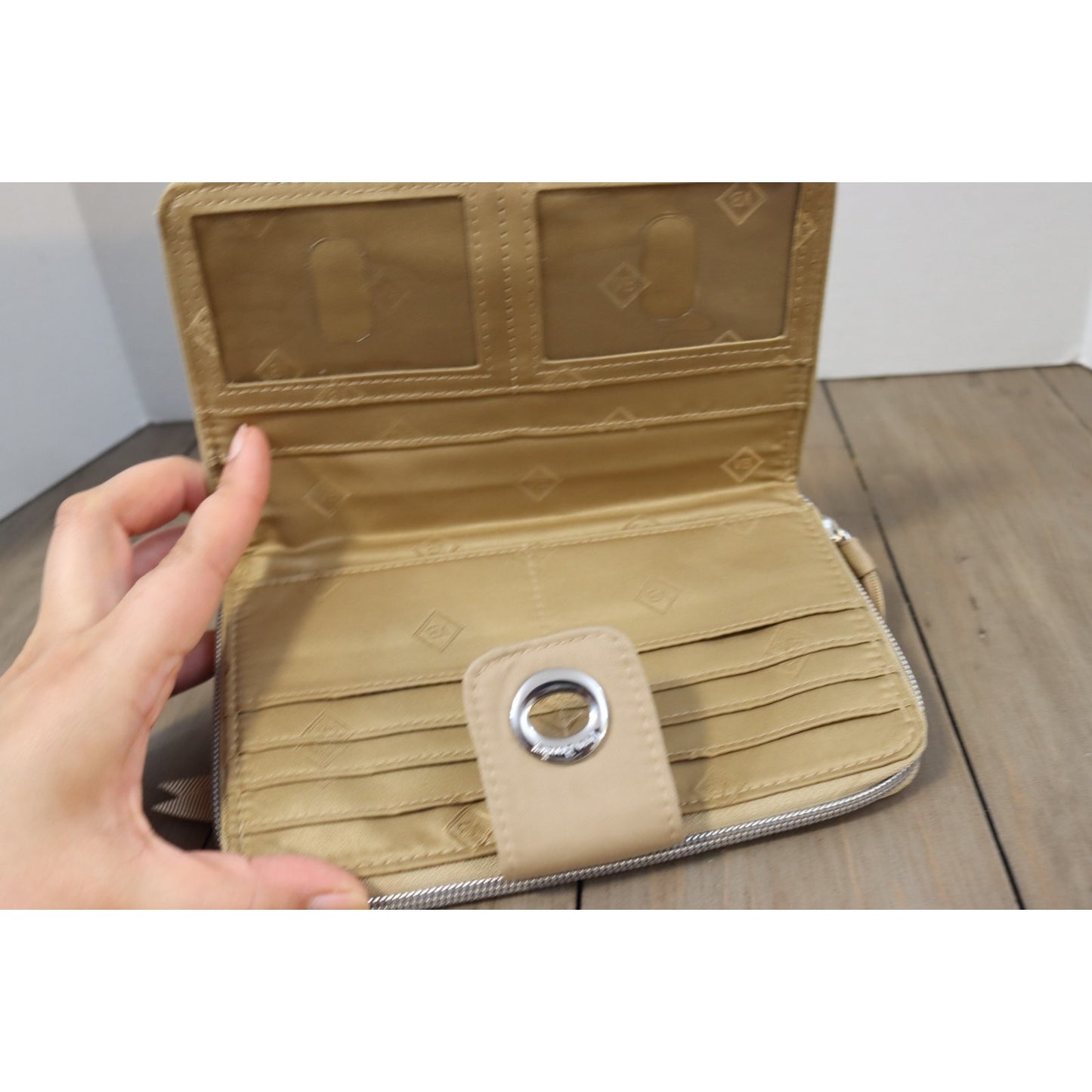 Vera Bradley Beige Large Wallet Credit Card Quilted