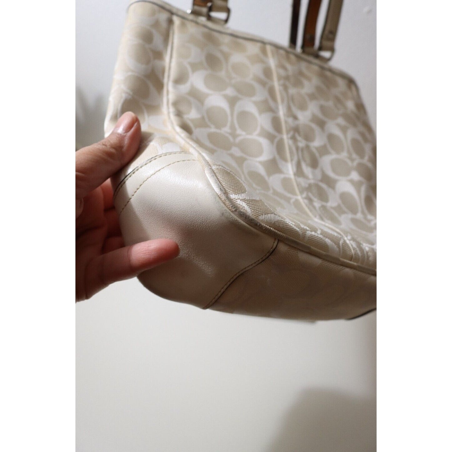 Auth COACH Signature Lunch Tote 1464 Cream Jacquard Leather - Tote Bag