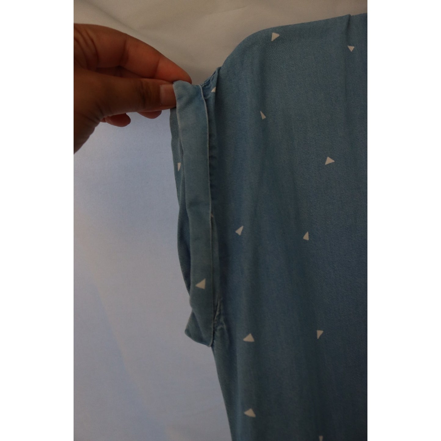 Thread and Supply Light Denim Dress Size Small Tencel/lycoll Short Sleeve Pocket