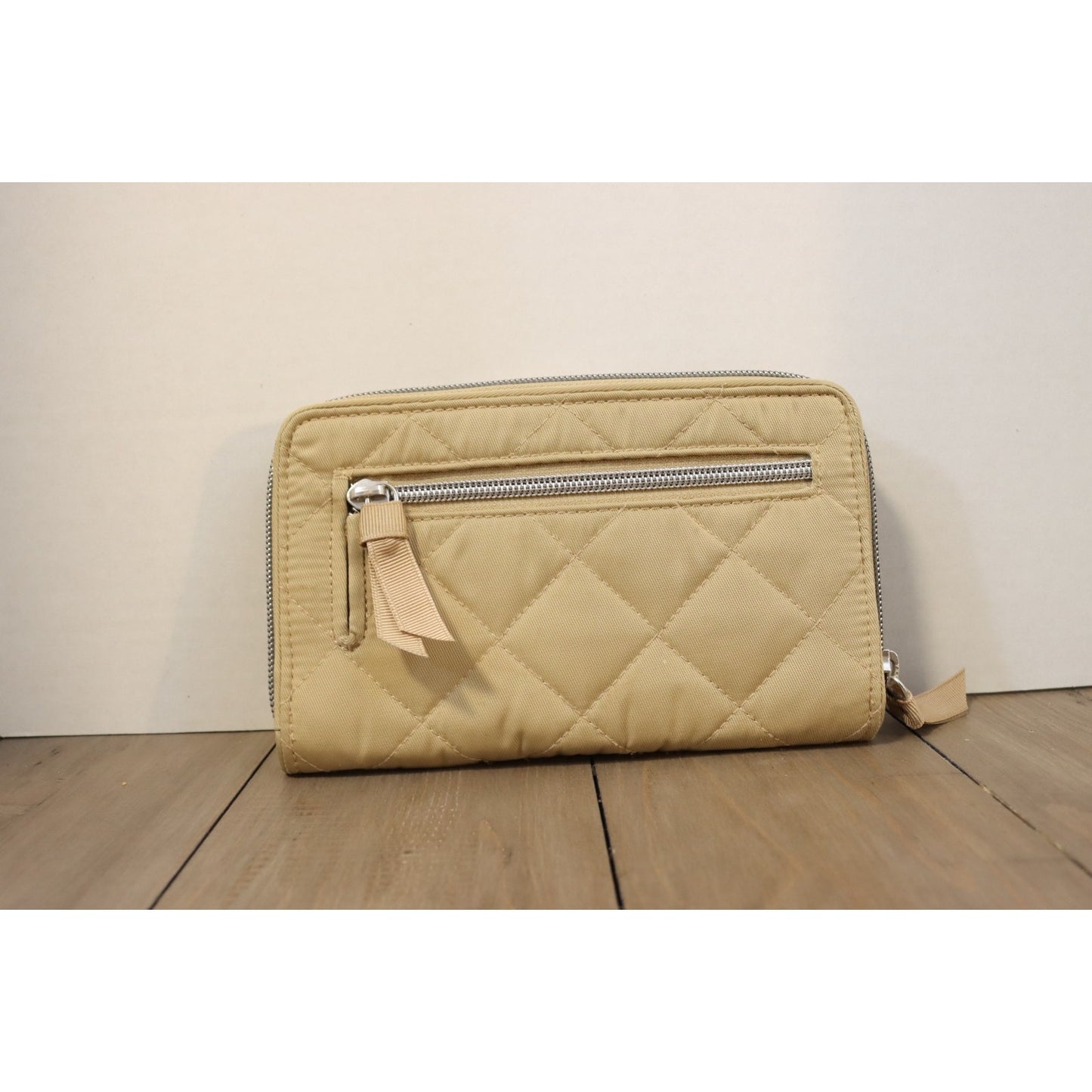 Vera Bradley Beige Large Wallet Credit Card Quilted