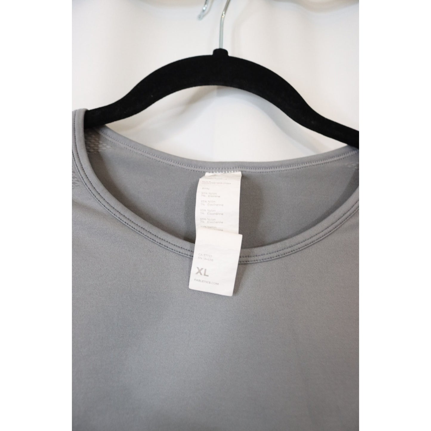 Fabletic Long Sleeve Gym Wear Top Size XL