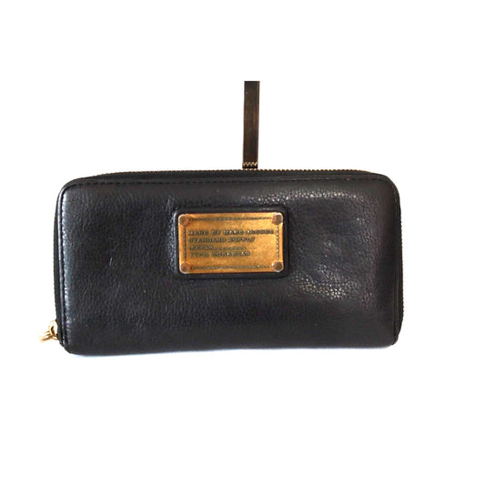 Marc by Marc Jacobs Standard Supply Leather Zip Around Wallet FLAW