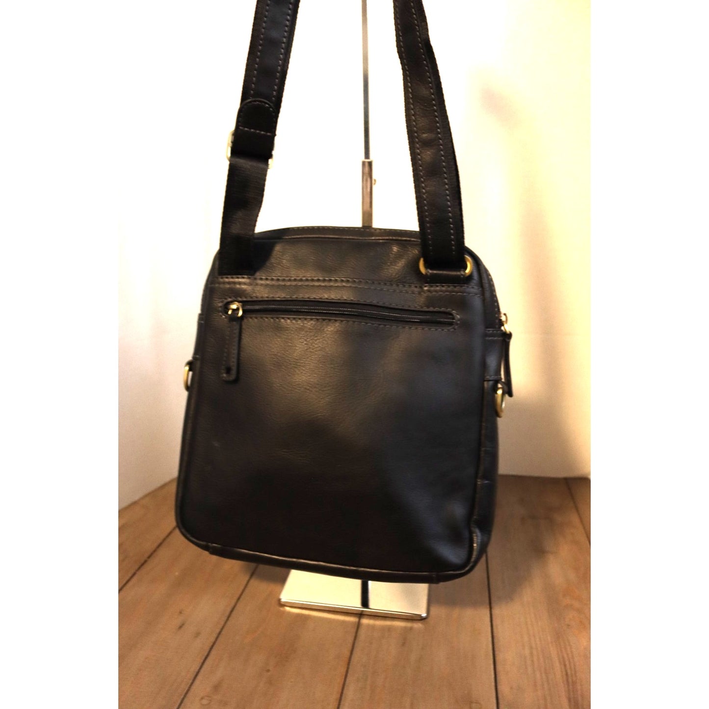 Vera Pelle Crossbody Black Leather Crossbody Bag
