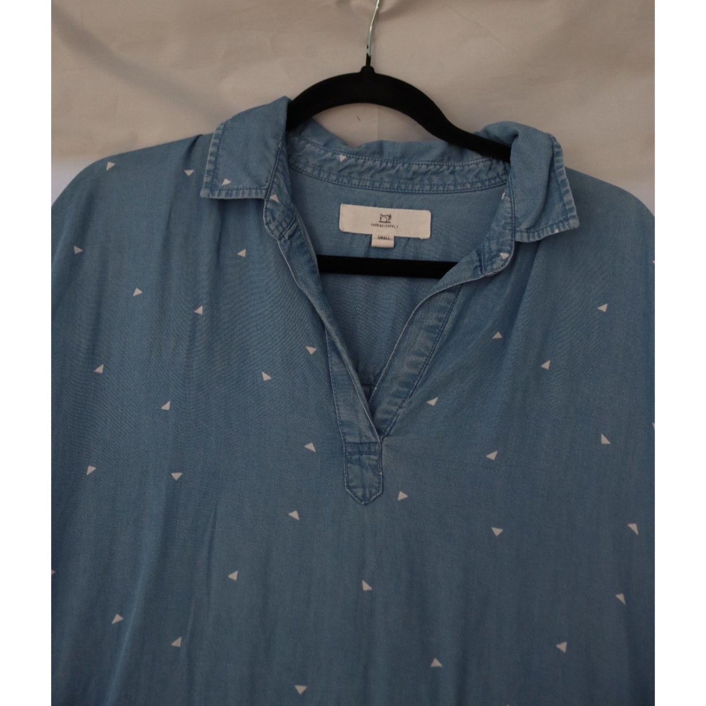 Thread and Supply Light Denim Dress Size Small Tencel/lycoll Short Sleeve Pocket