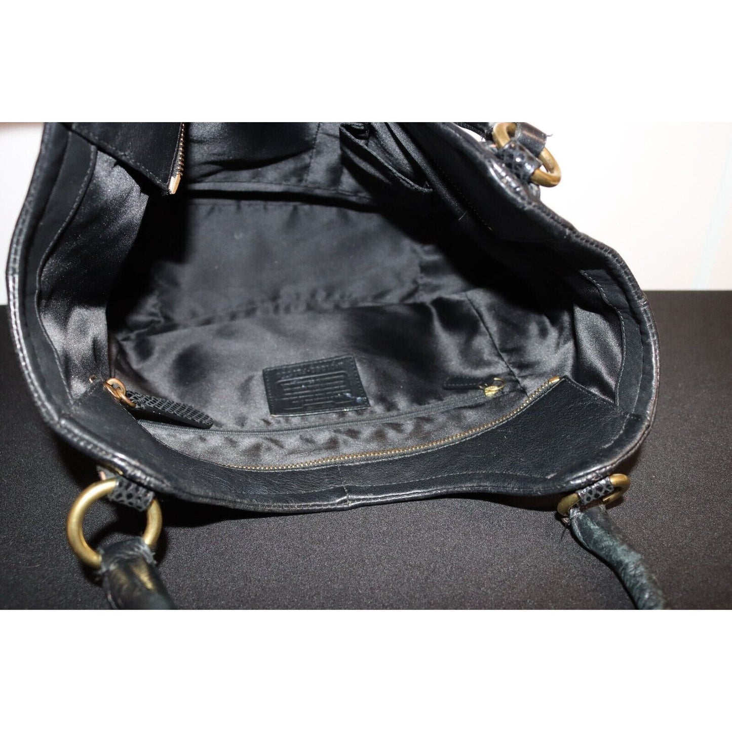 Coach Black Leather Hobo Shoulder Bag Gold Hardware F23308
