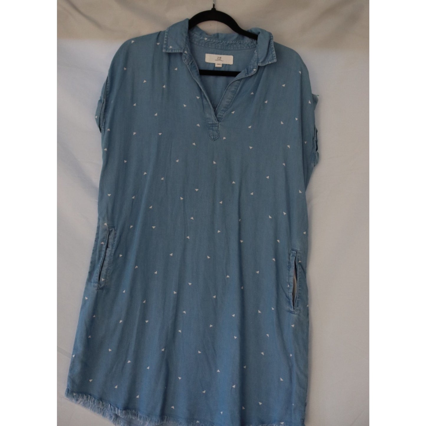 Thread and Supply Light Denim Dress Size Small Tencel/lycoll Short Sleeve Pocket