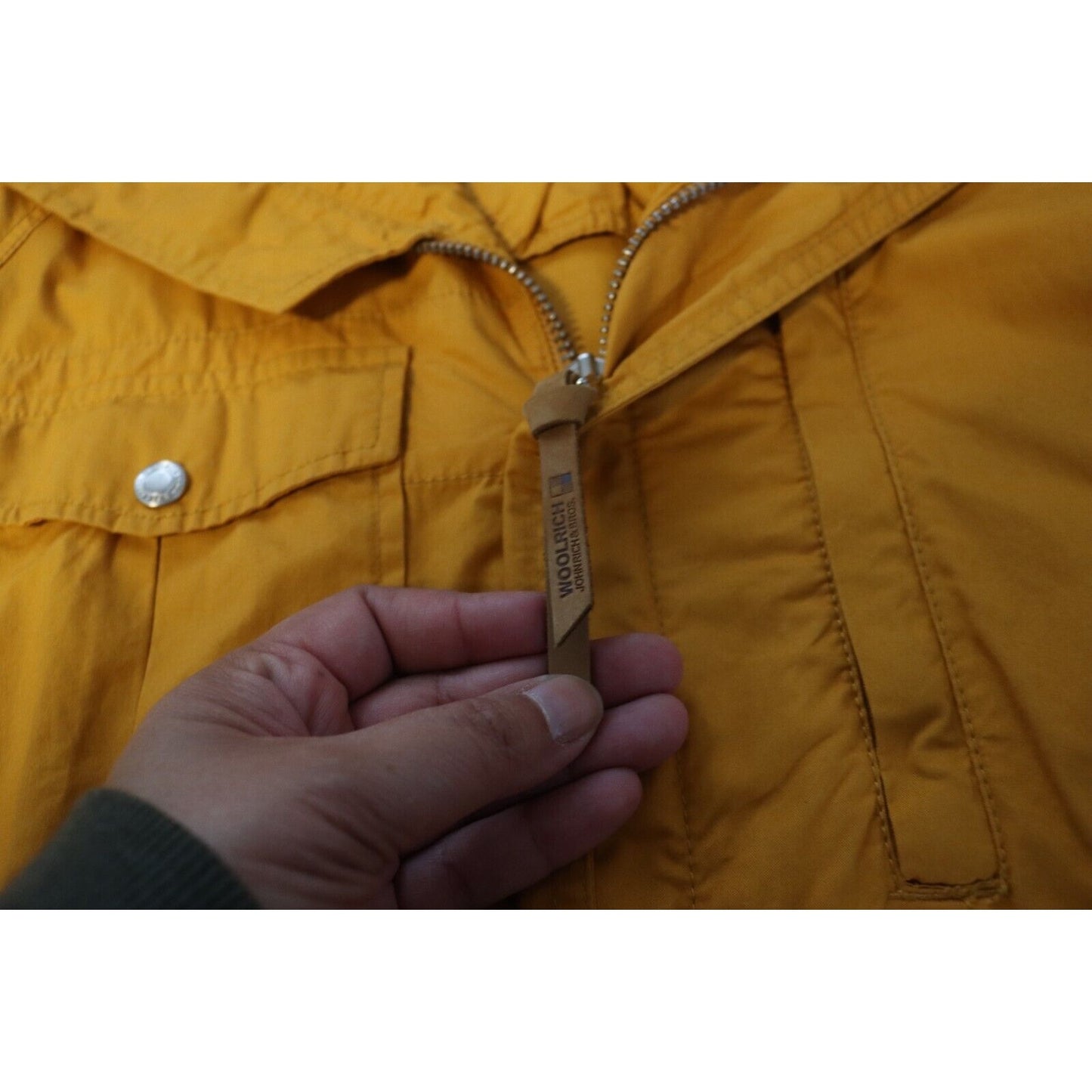 Woolrich Yellow Jacket Hoodie Size Medium Cotton