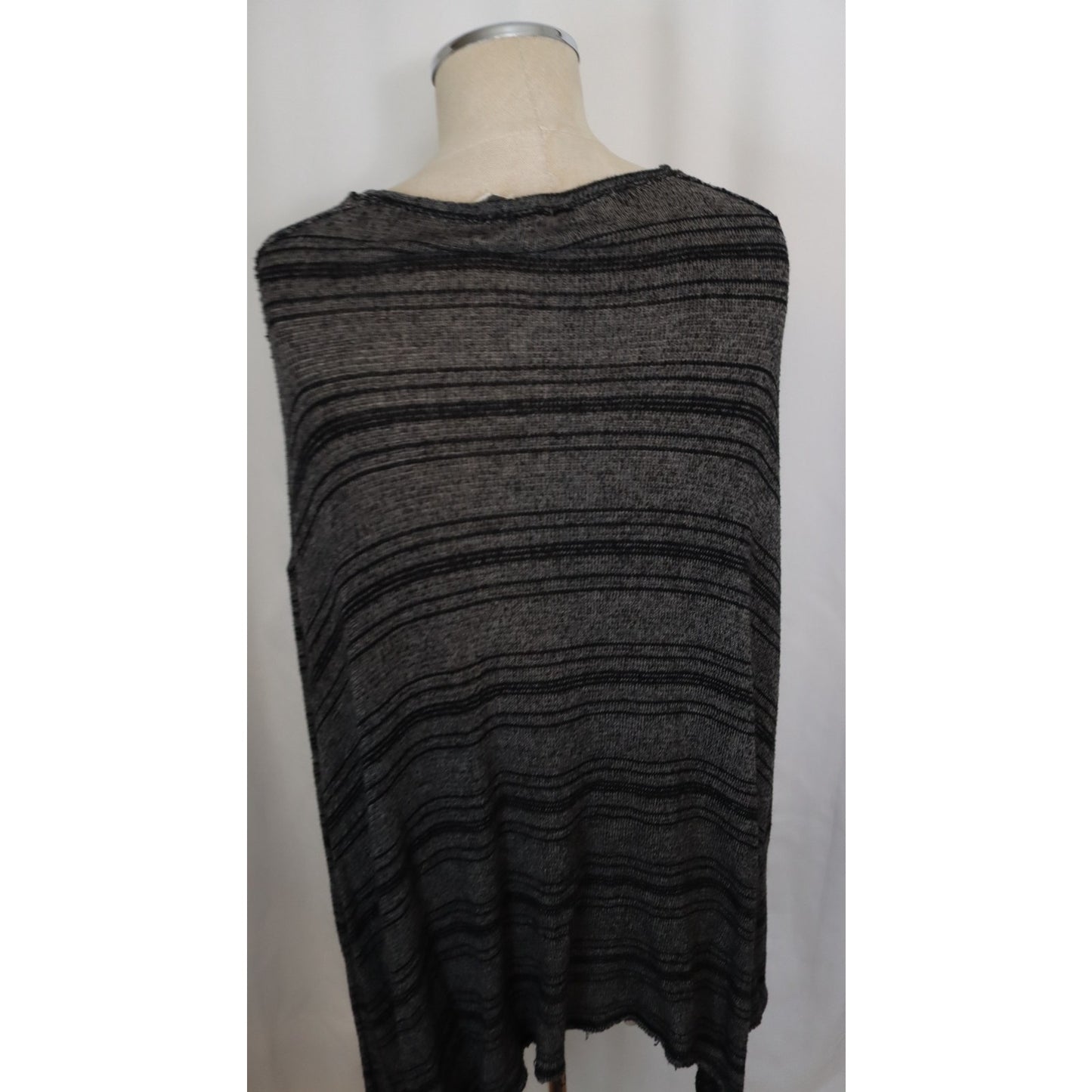 We the Free Boho Long Sleeve Top Medium Black and Grey