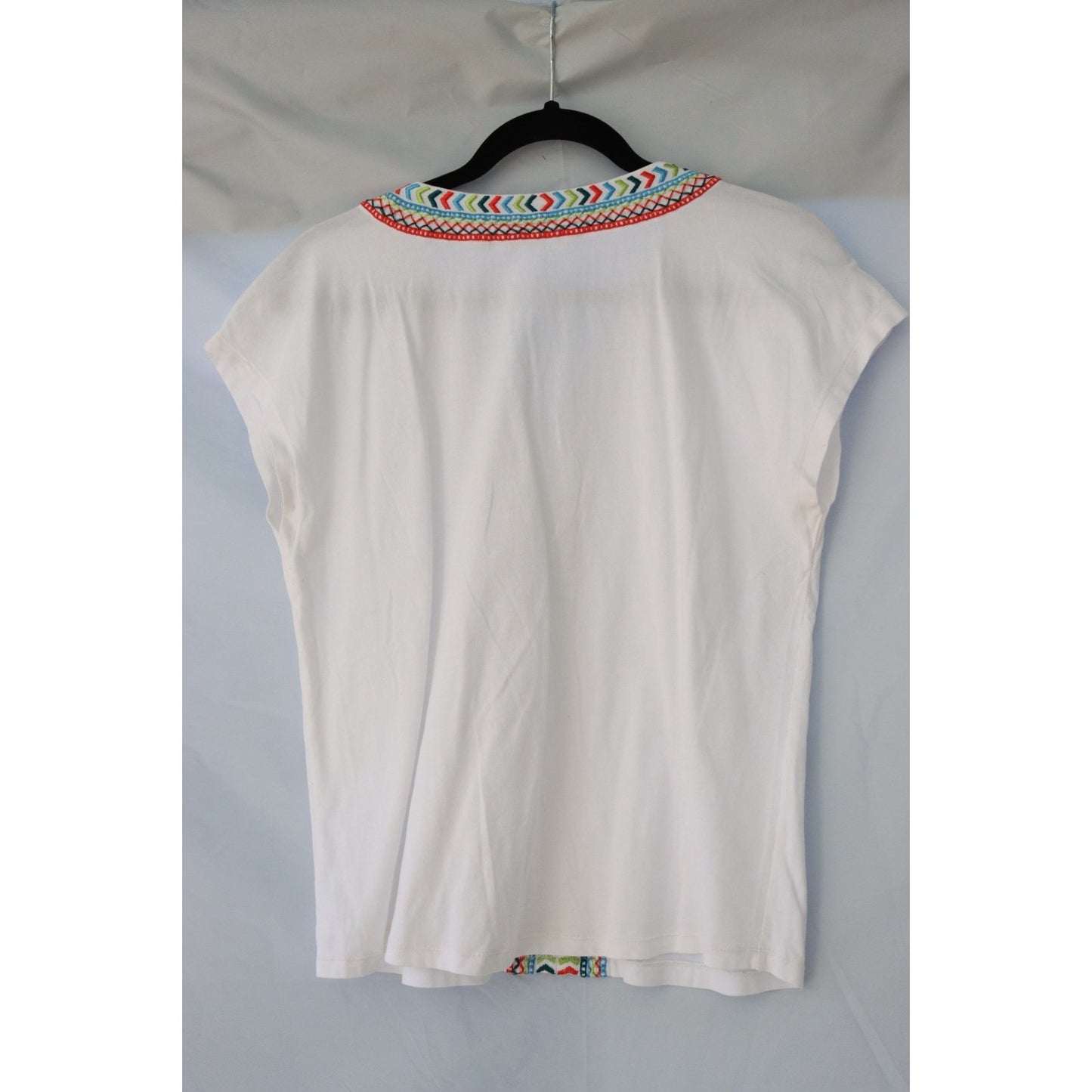 Soft Surroundings White Short Sleeve Top Size Small Embroidery