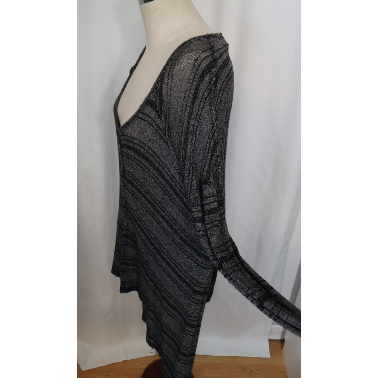 We the Free Boho Long Sleeve Top Medium Black and Grey