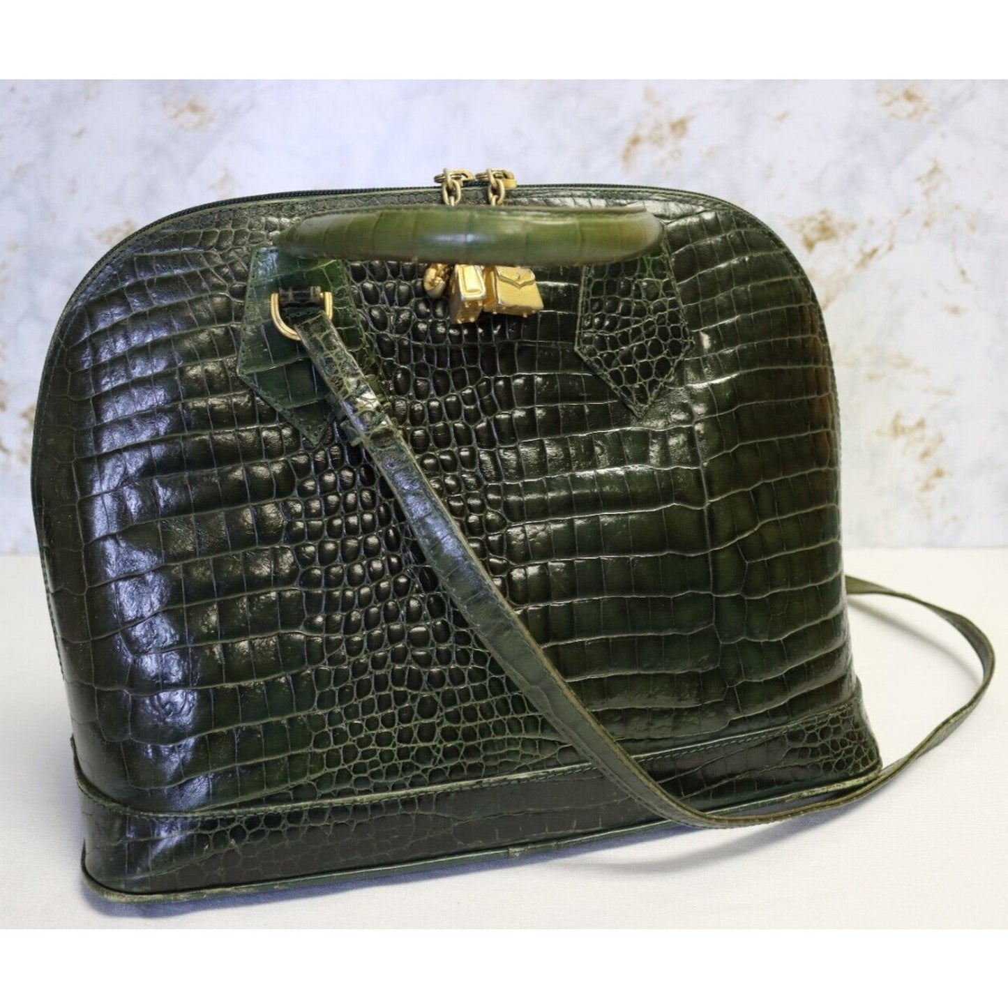 Vintage Vicenza 1993 Crocodile Embossed Leather Shoulder Bag Handbag