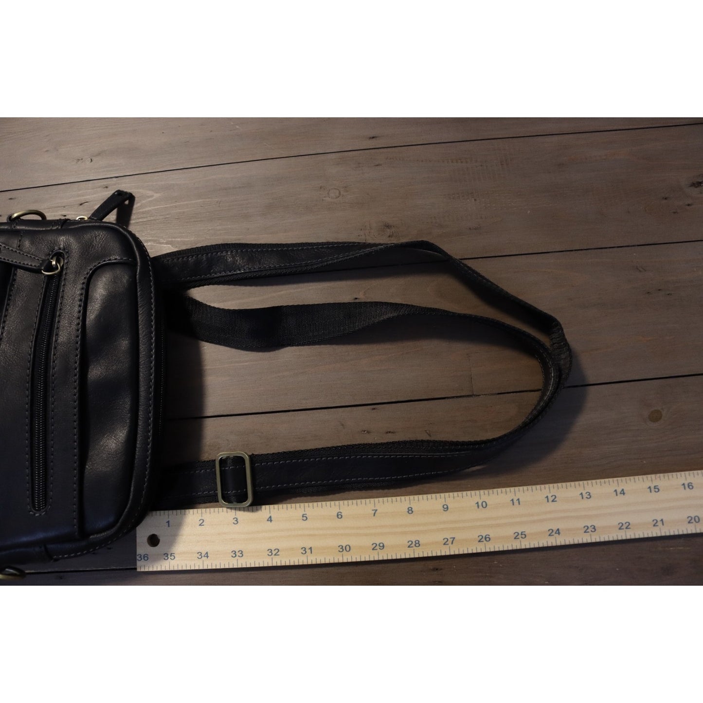 Vera Pelle Crossbody Black Leather Crossbody Bag