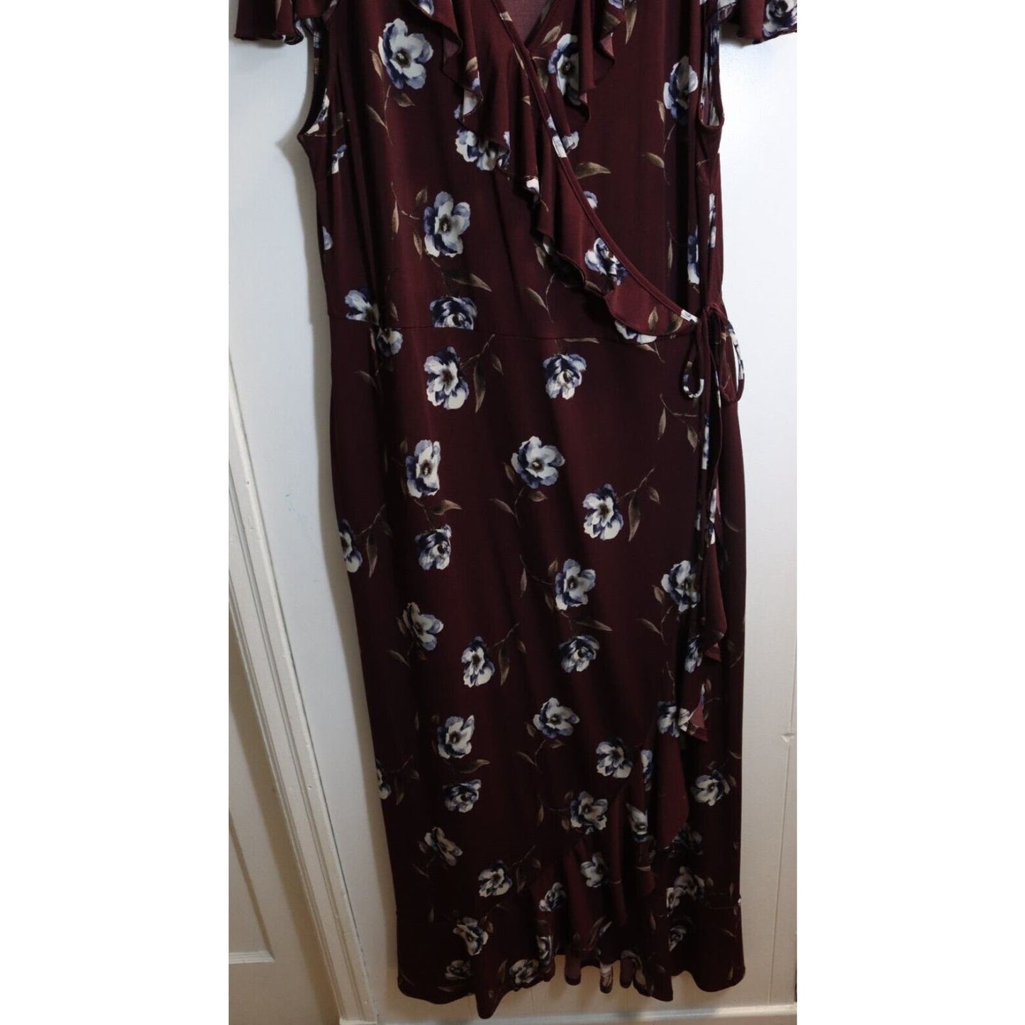 Maurices Plus Black Floral Long Wrap Dress (66)