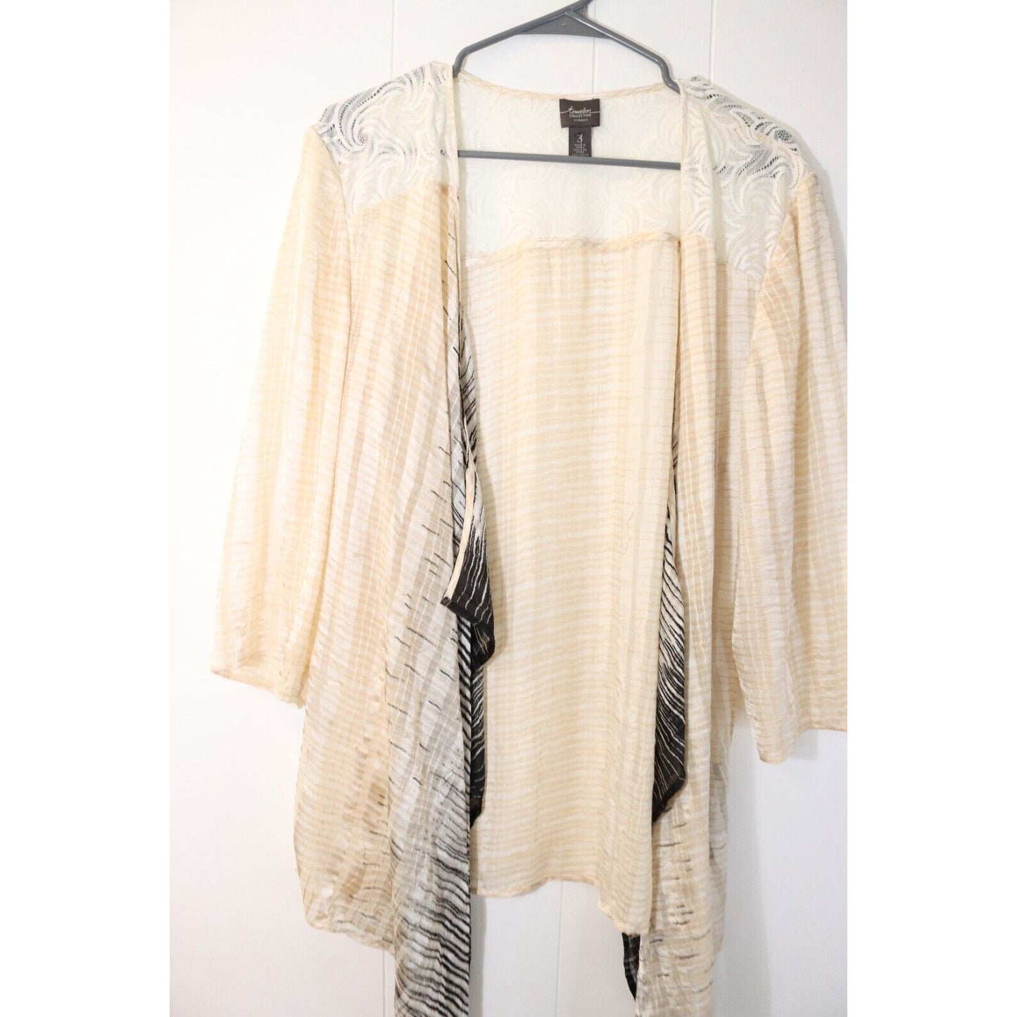 Traveller Collection by Chicos Cardigan Waterfall Size 3/ Large