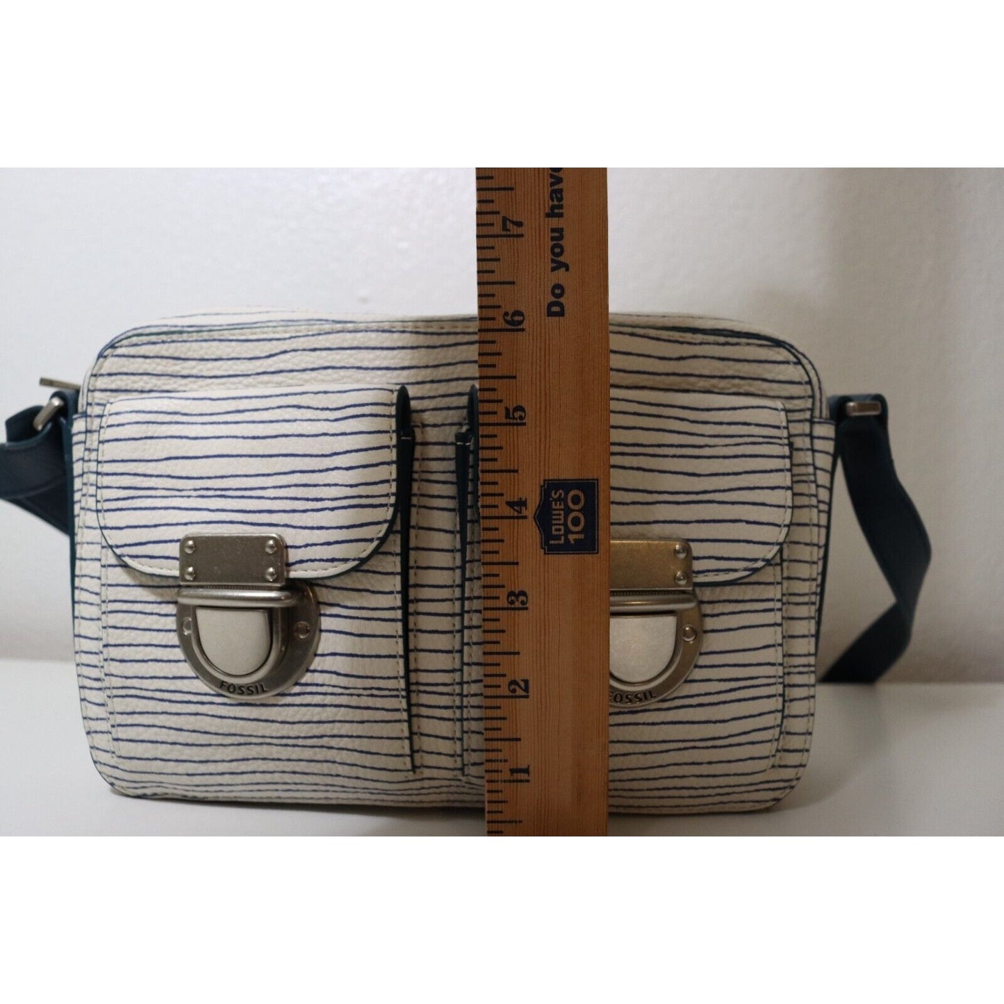 Vintage Fossil Leather Crossbody Shoulder Bag White Blue Striped Silver Buckle Accent