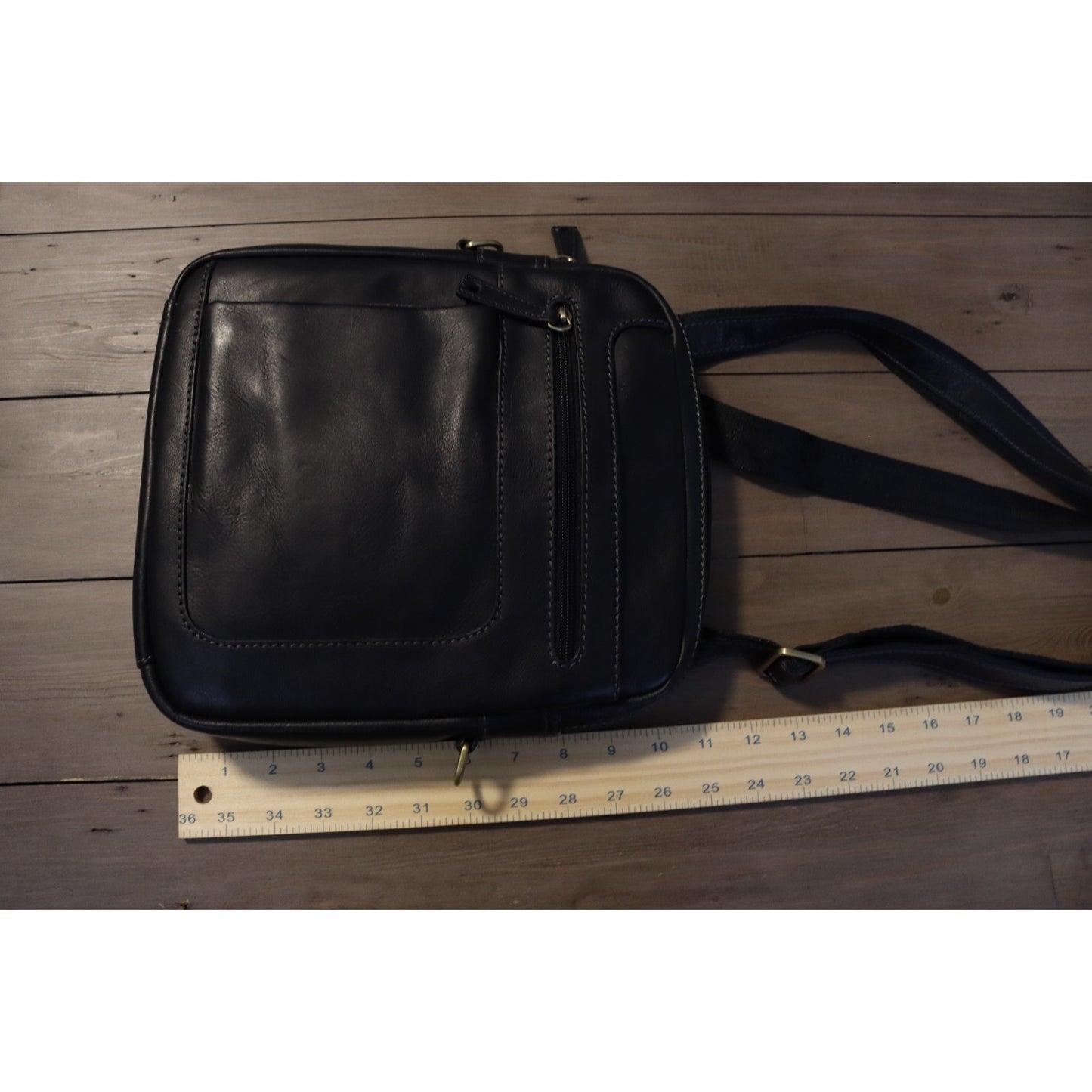 Vera Pelle Crossbody Black Leather Crossbody Bag