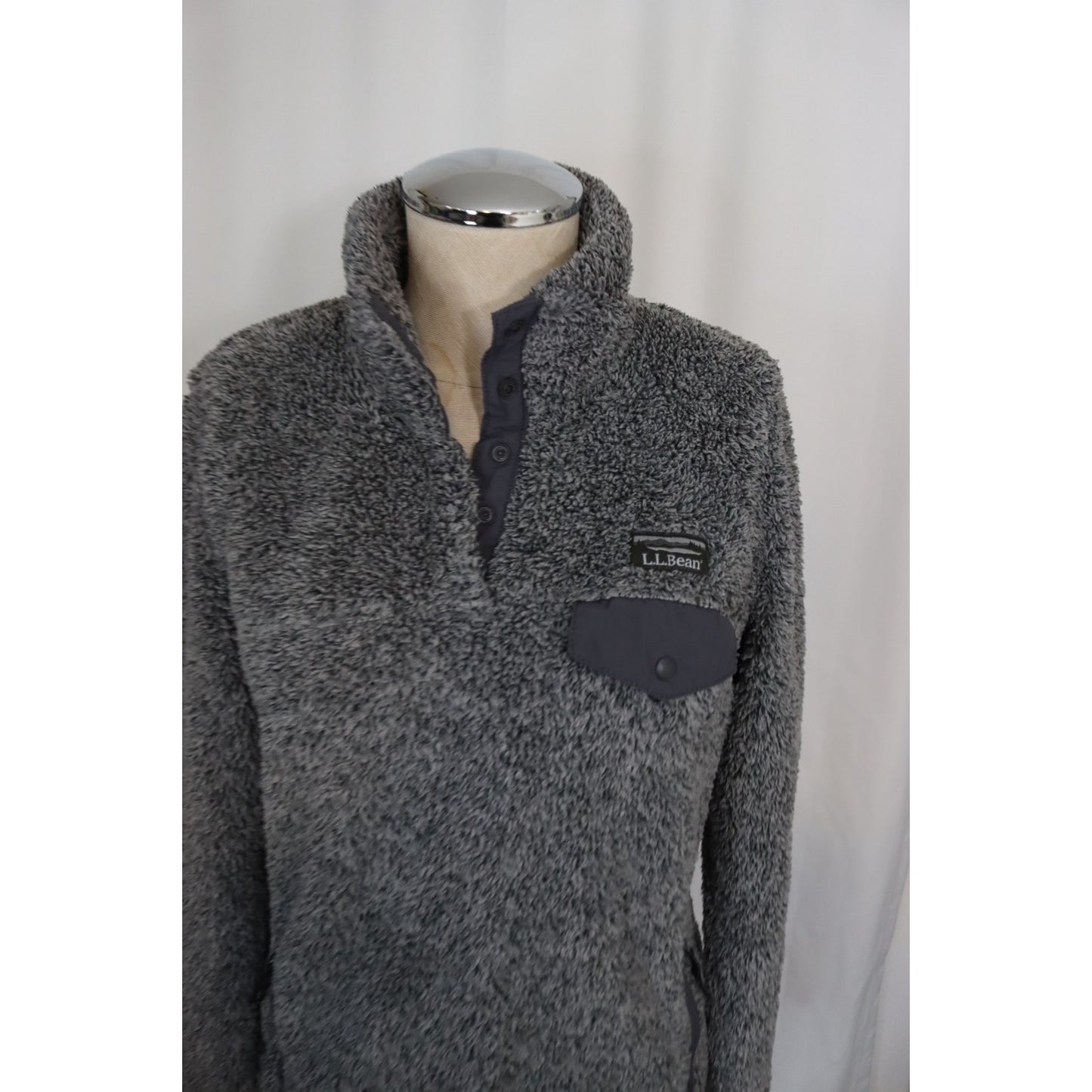 L.L Bean Sweater Button XS Long Sleeve Polyester