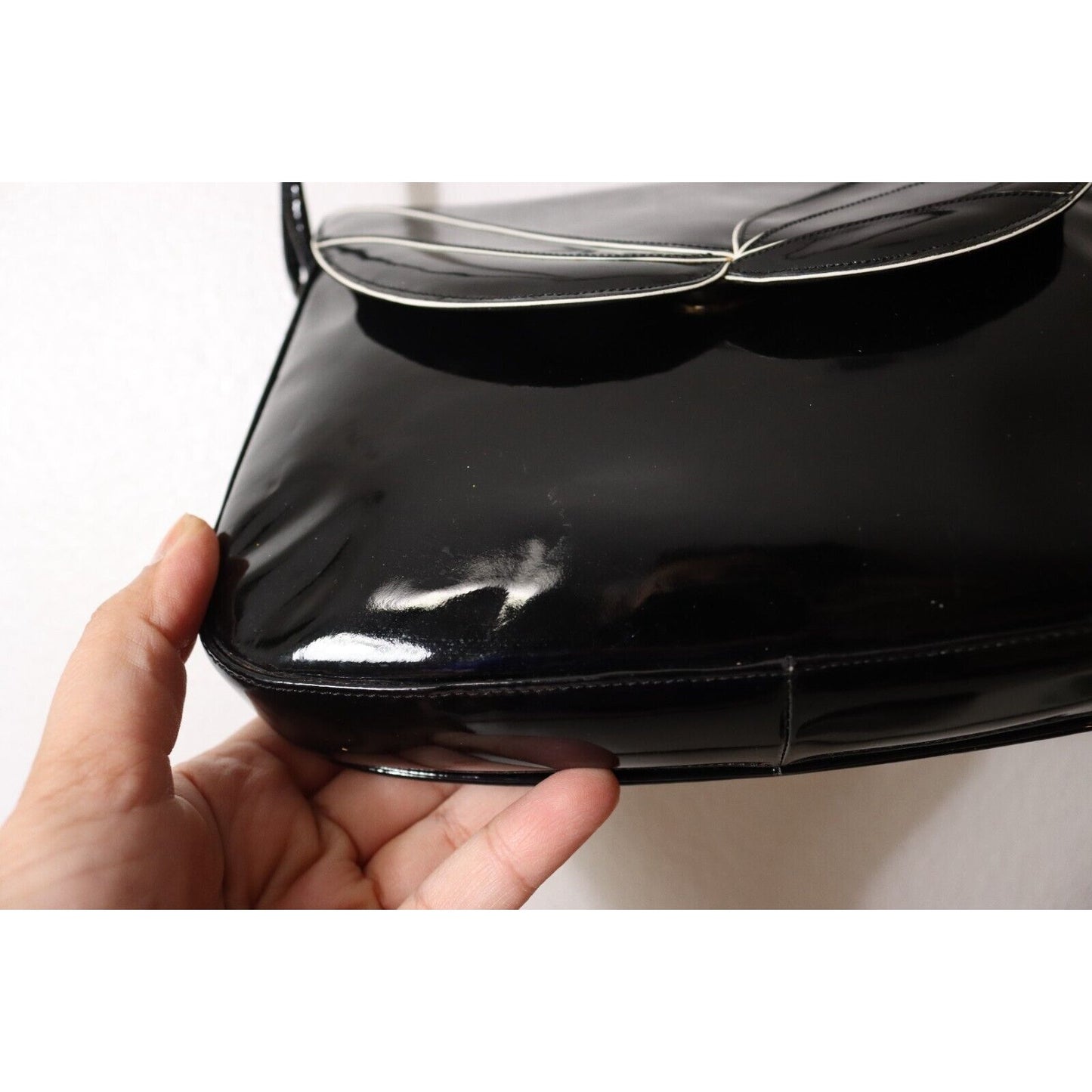 Vintage Bally Authentic 1980's Black Patent Leather Crossbody Shoulder Purse/Bag