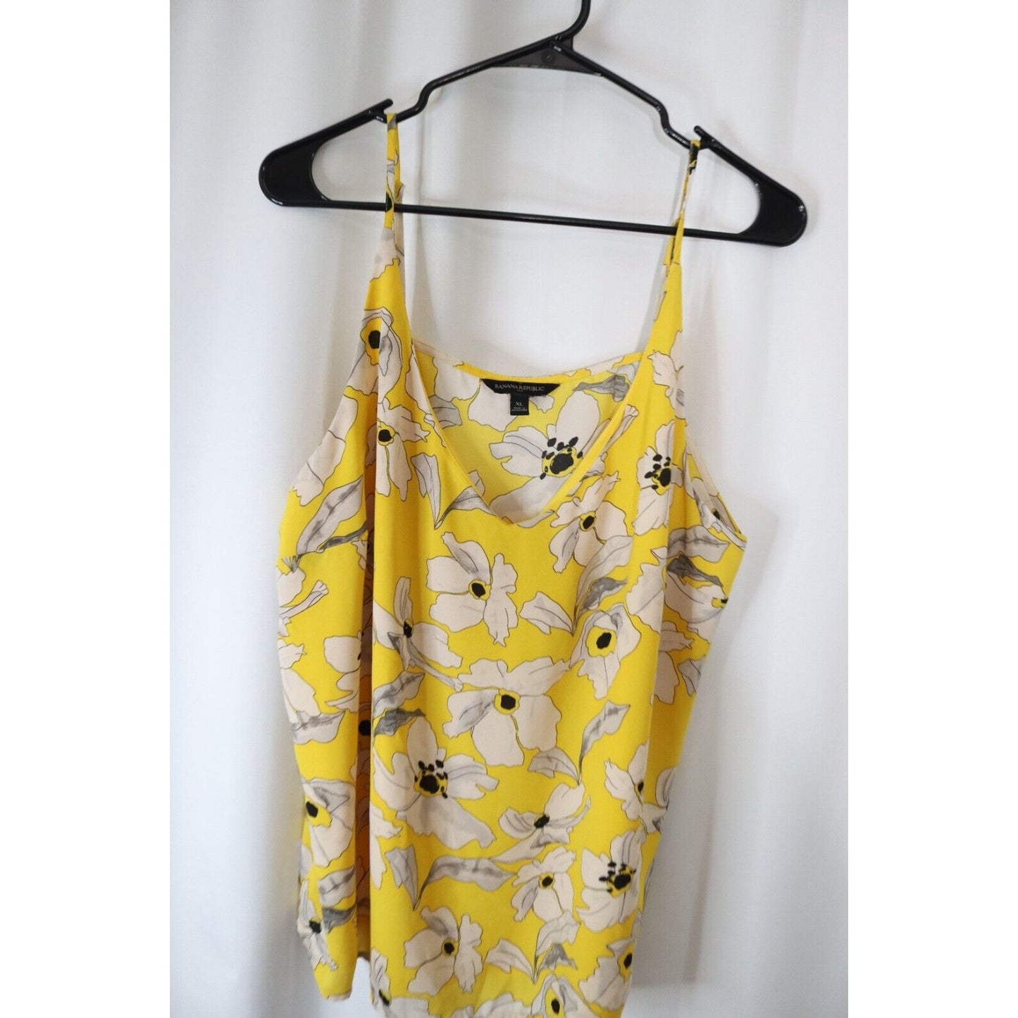 Banana Republic Yellow Tank Top Size XL V Neck Lightweight Floral