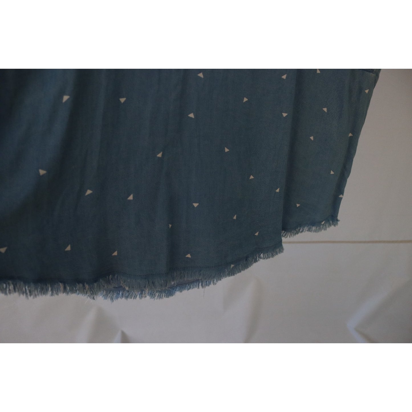 Thread and Supply Light Denim Dress Size Small Tencel/lycoll Short Sleeve Pocket