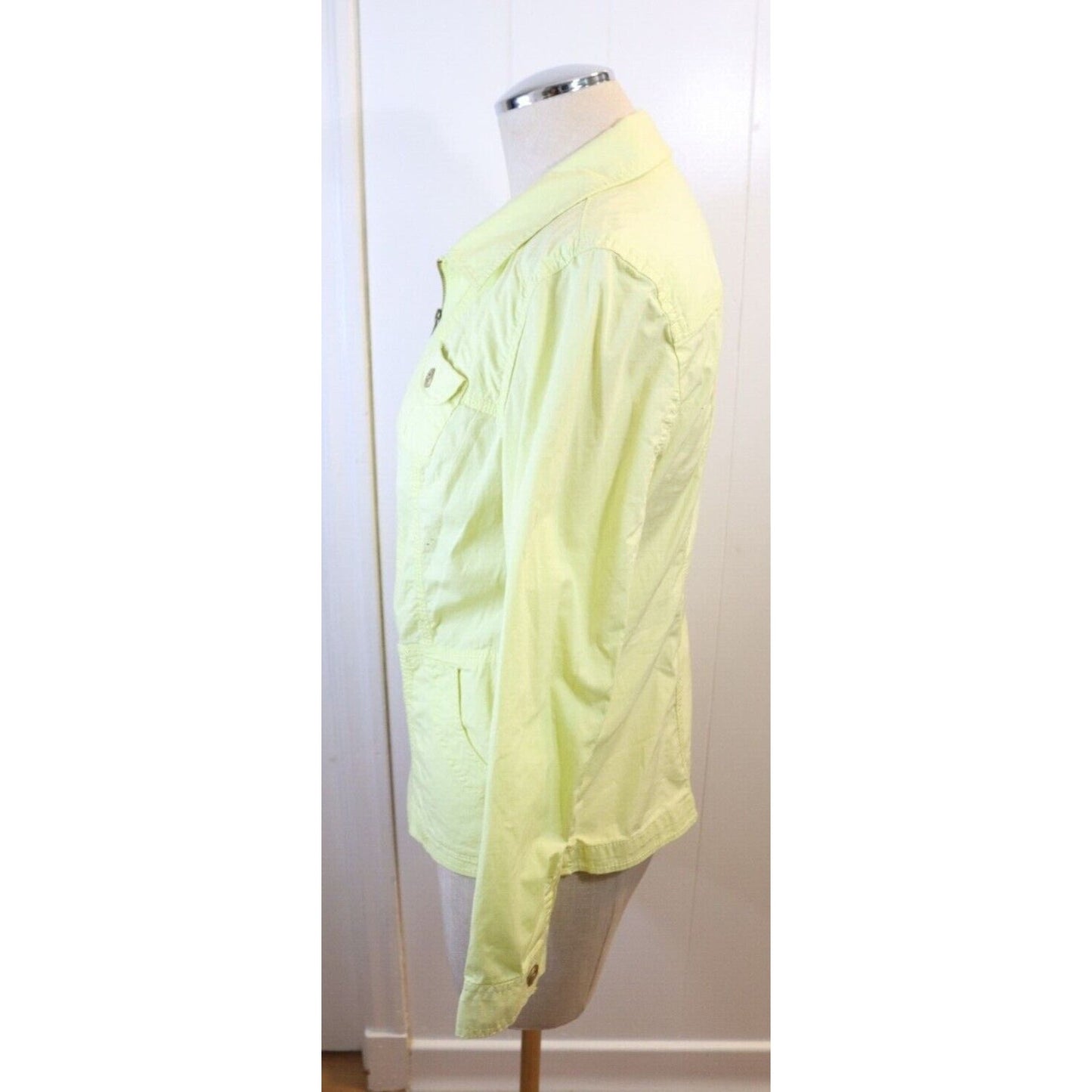 Chico’s Lightweight Jacket size 0 (S) 100% COTTON YELLOW/GREEN