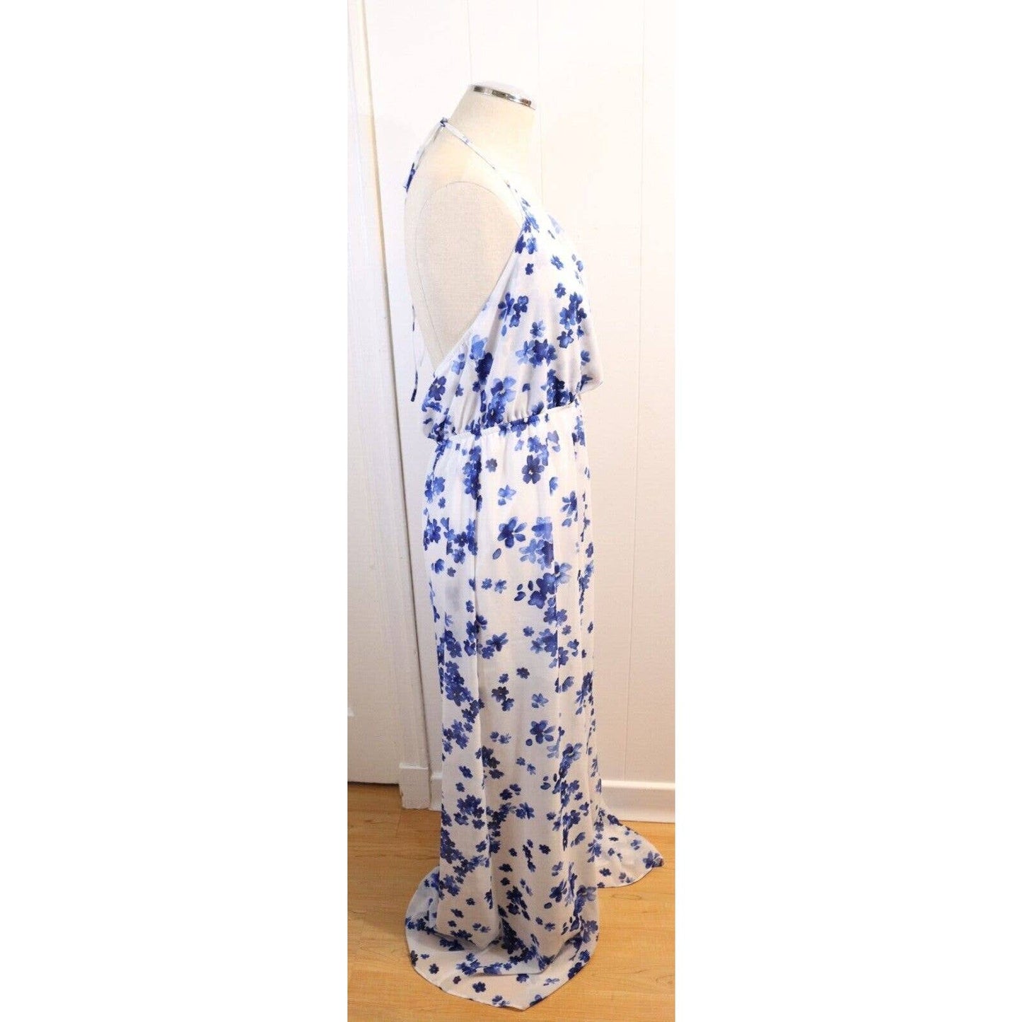 Forever 21 Dress White and Blue Short to Maxi Dress Large Sleeveless