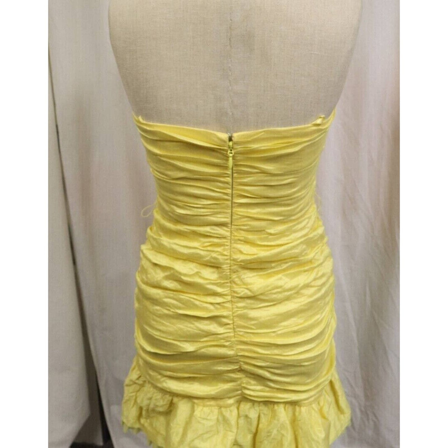 BCBG Maxazria Womens 06 Yellow Sleeveless Bodycon Ruched Mini Dress